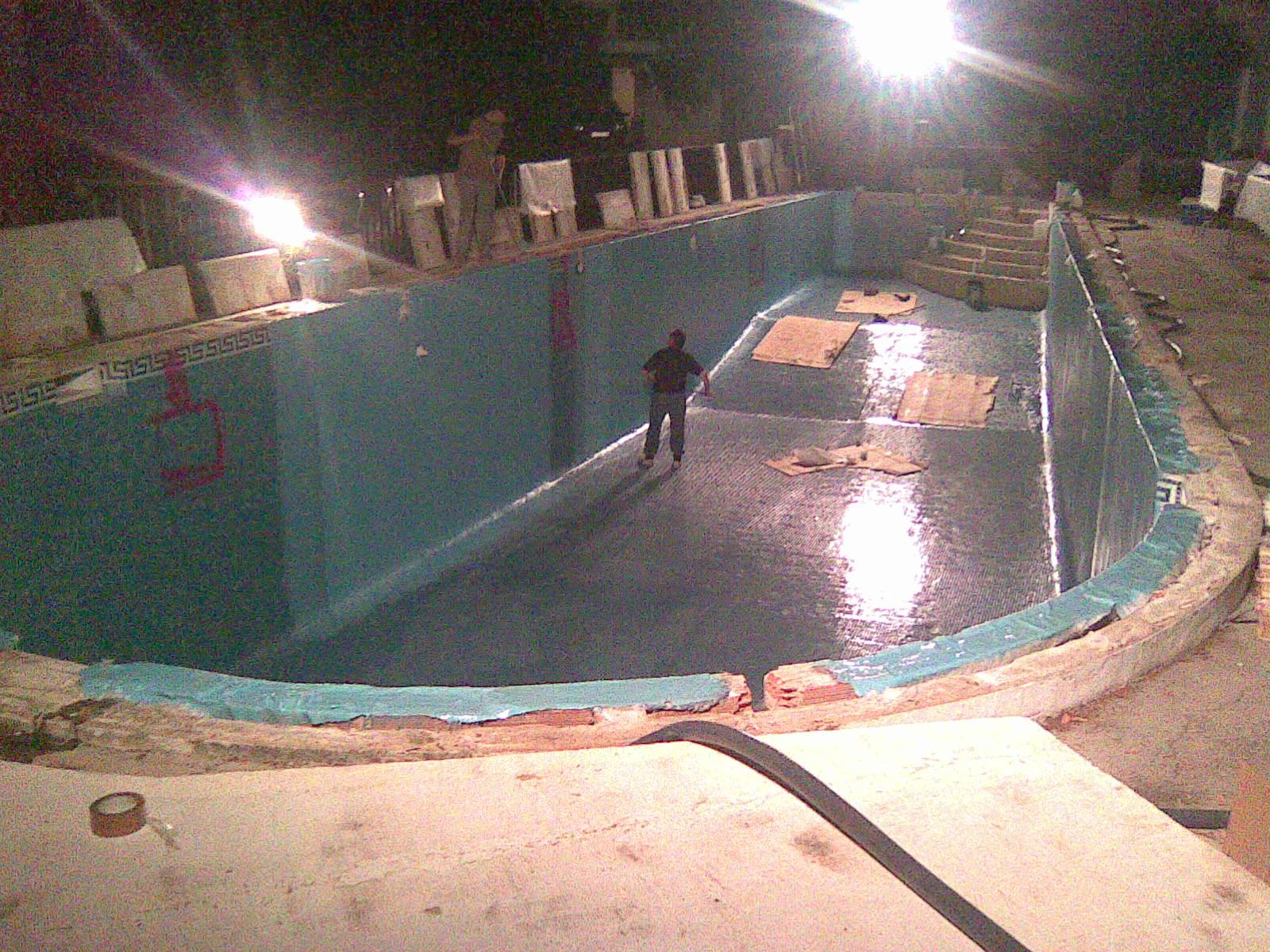 REVESTIMIENTO DE PAREDES PISCINA